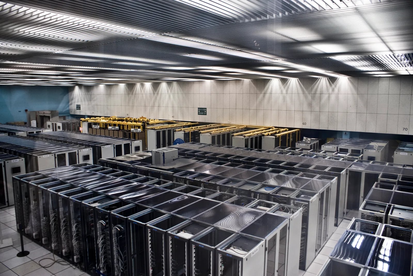 PwC: investimenti in data center AI raggiungeranno 31,6 trilioni di dollari entro il 2050
