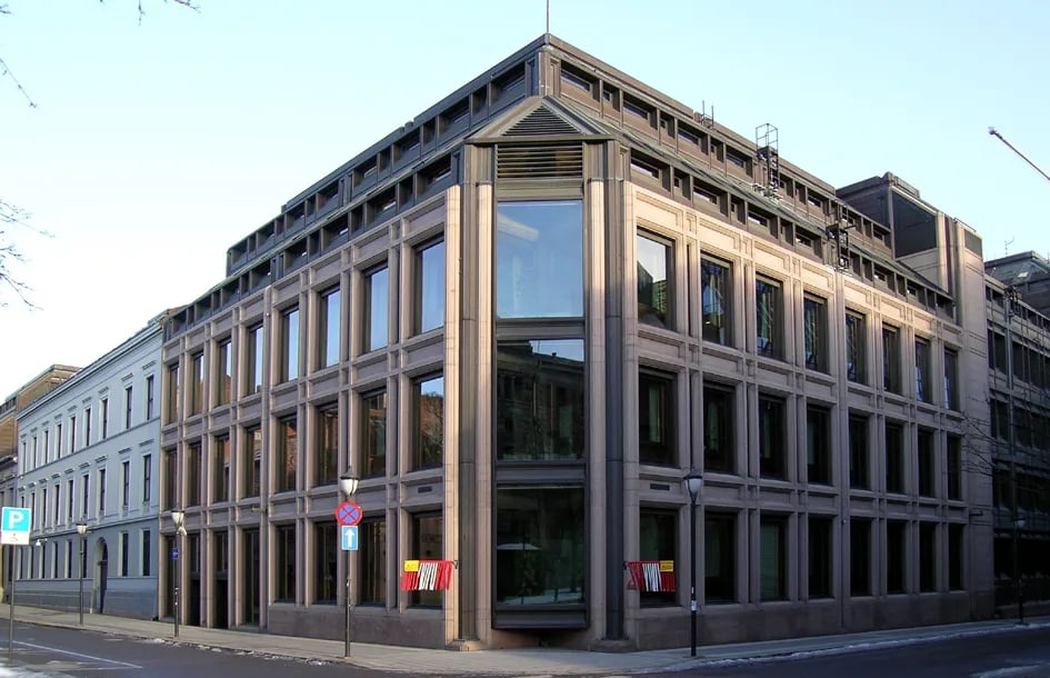 Norges Bank al 4,50%, BNS a zero: due strade europee contro l'inflazione