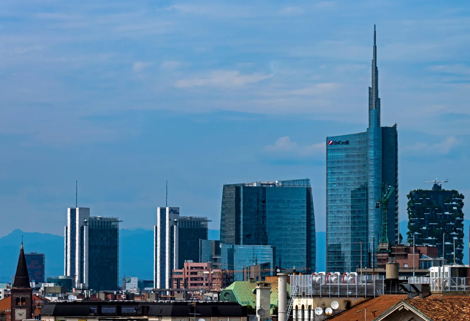 ECB Approves UniCredit Danish Compromise, Boosting CET1 Ratio by 52 Basis Points