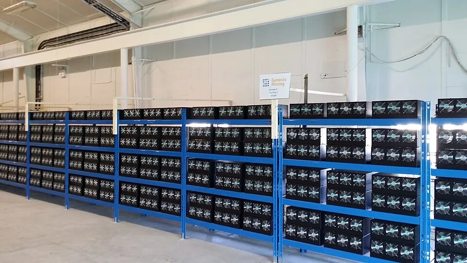 L'IA vole-t-elle l'énergie du minage de Bitcoin ? Le hashrate baisse, mais le réseau est sûr