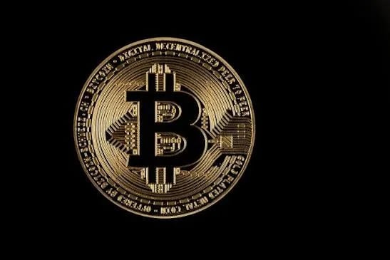 Is AI Stealing Energy From Bitcoin Mining? Hashrate Down, but the Network Is Safe